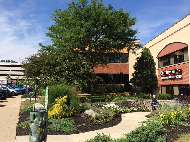 More Photos Of 100 Tradecenter Dr, Woburn Medical For Lease