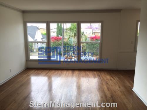 More Photos Of 6127 Romaine St, Los Angeles Apartments For Sale