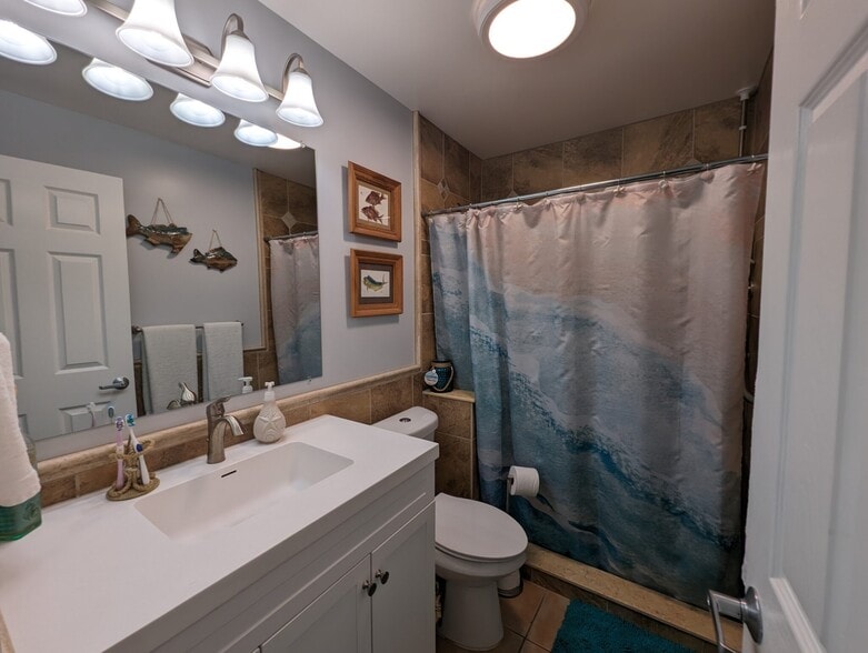 More Photos Of 2960 Oleander St, Saint James City Hotel For Sale