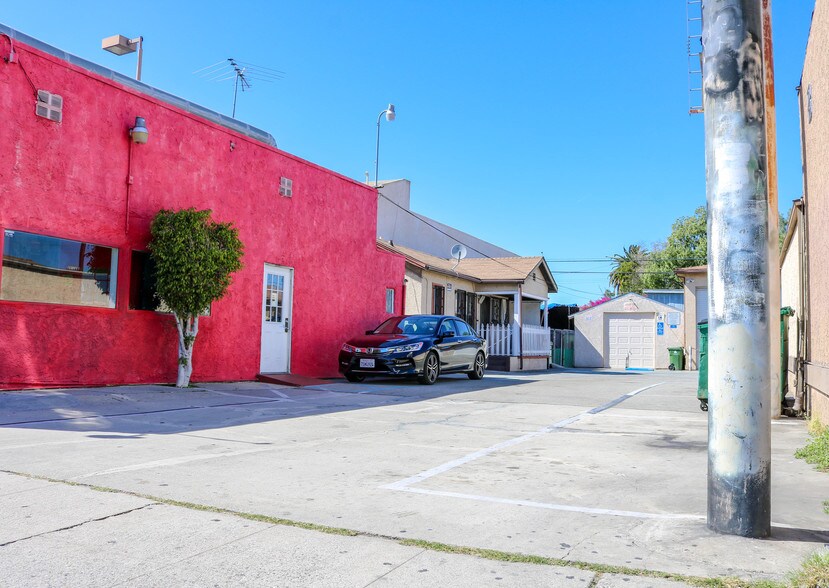 More Photos Of 1725-1733 Pacific Coast Hwy, Lomita Storefront For Lease