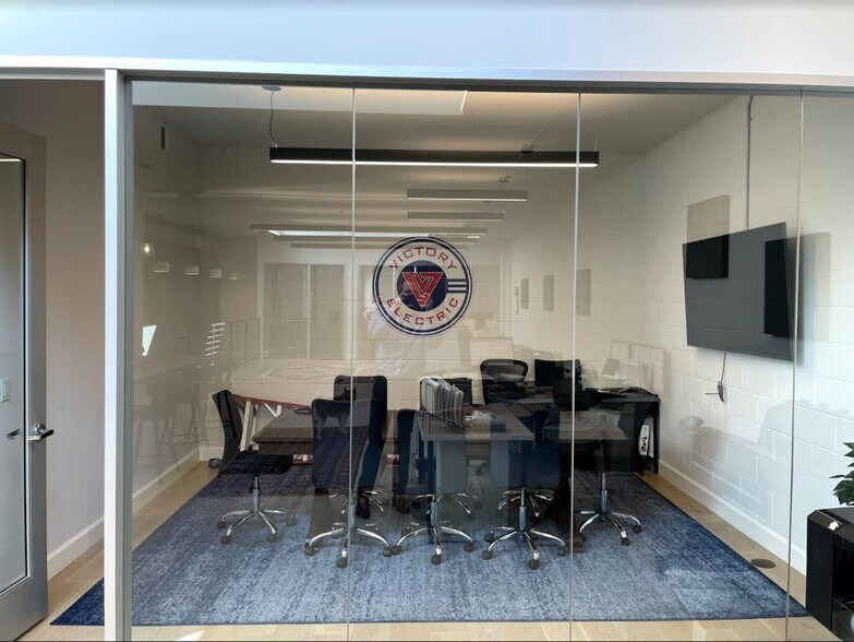 More Photos Of 260 Shipley St, San Francisco Warehouse For Sale