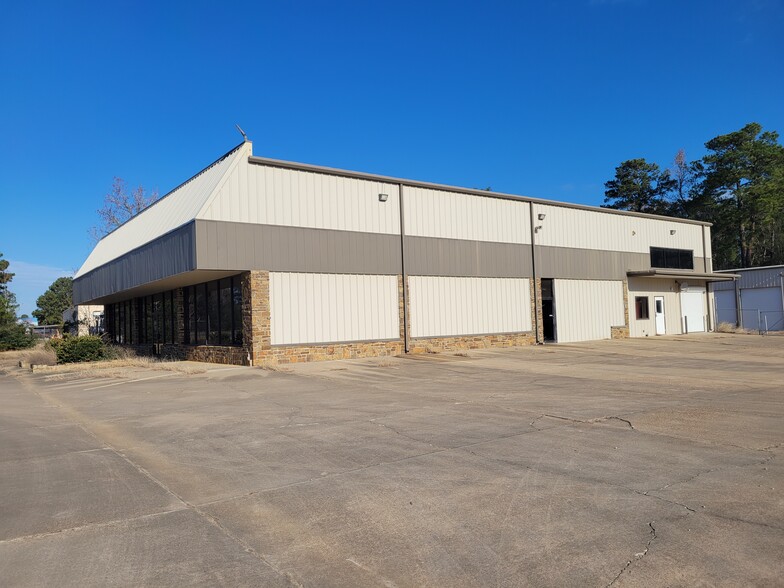 Primary Photo Of 5800 US Highway 190 W, Livingston Unknown For Lease