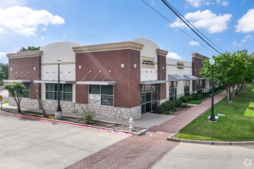 More Photos Of 601 S Main St, Keller Medical For Lease