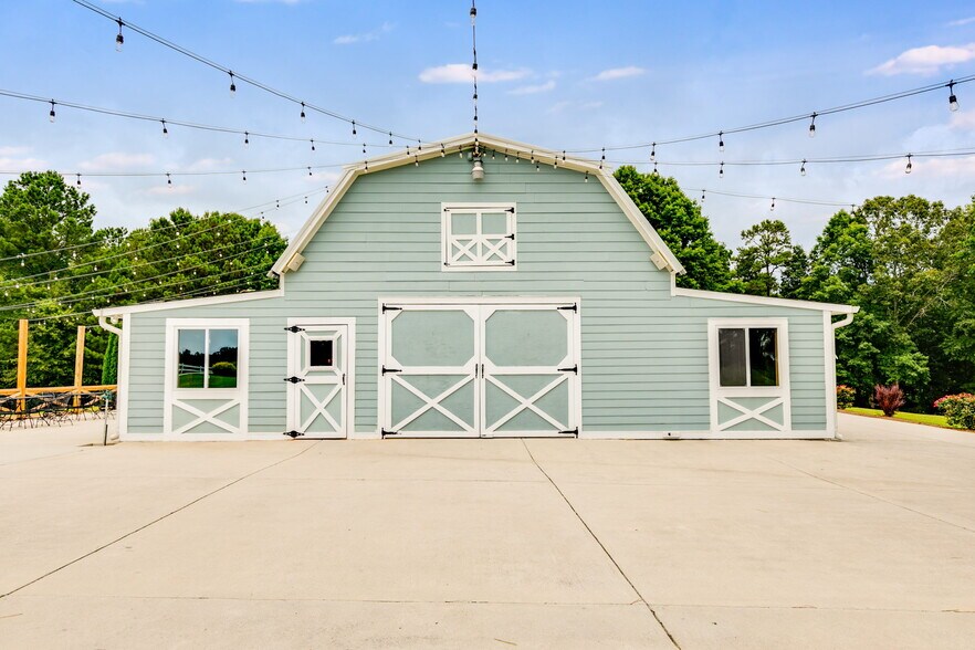 More Photos Of 100 McPherson Rd, Villa Rica Lodge Meeting Hall For Sale