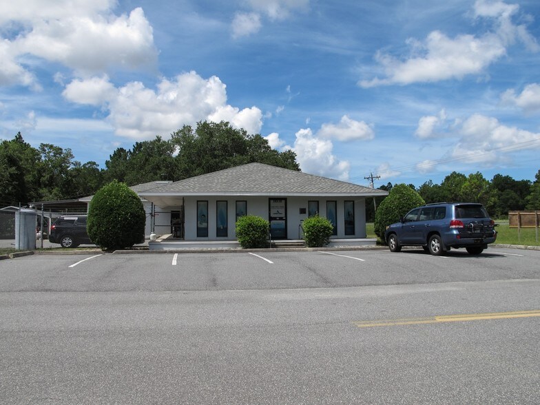 Primary Photo Of 50 Diana St, Inglis Office For Sale