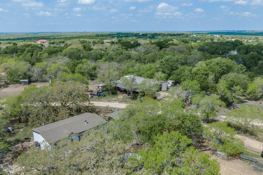More Photos Of 8519 State Park Rd, Lockhart Land For Sale