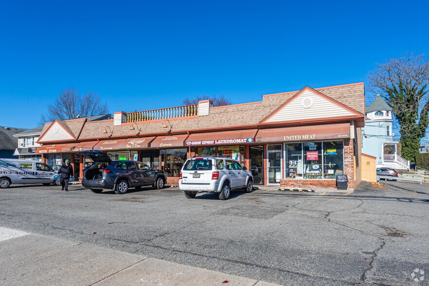 More Photos Of 275 Main St, New Milford Storefront Retail Office For Lease