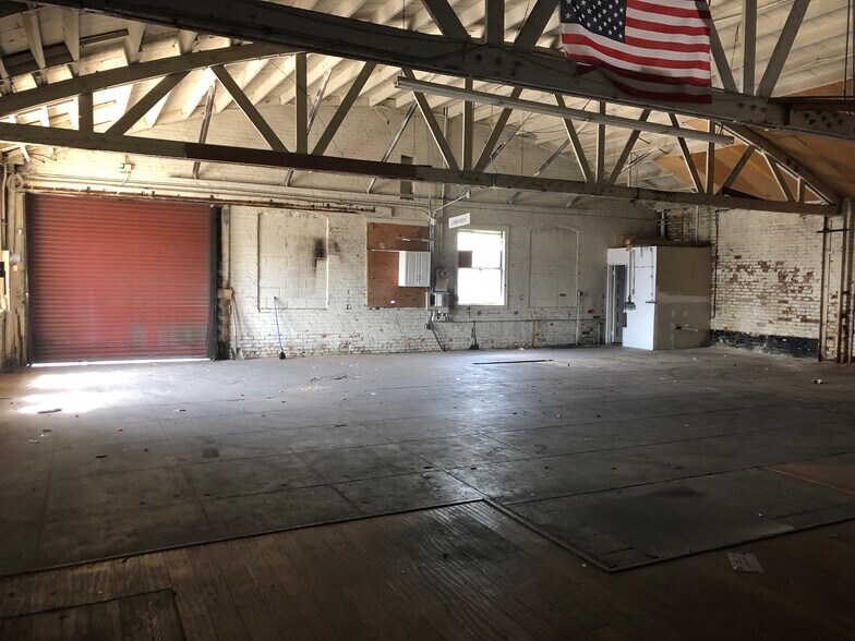 More Photos Of 10889-10899 Venice Blvd, Los Angeles Storefront For Lease