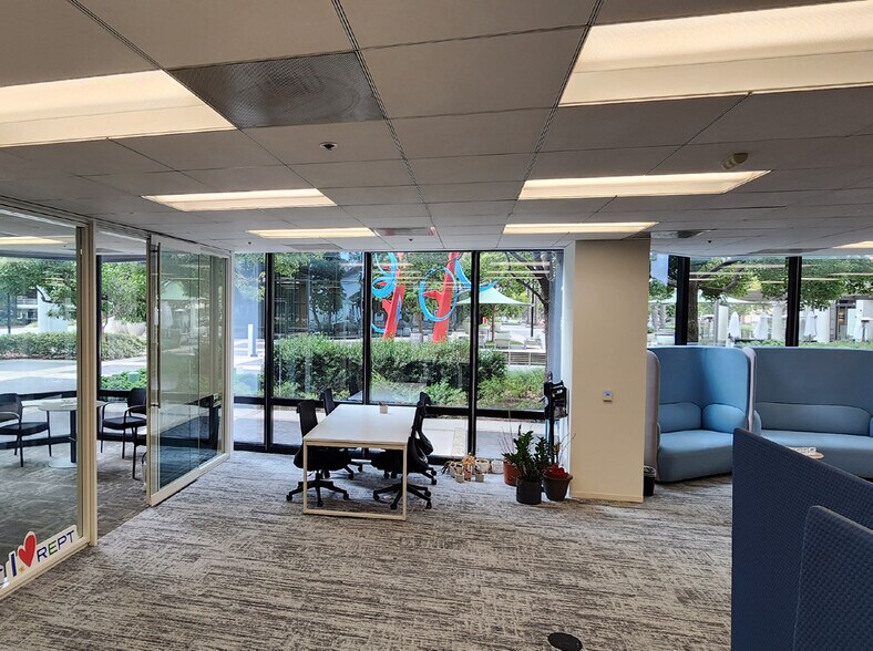 More Photos Of 18400 Von Karman Ave, Irvine Office For Lease