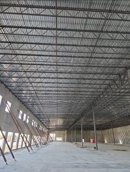 More Photos Of 8008 Sam Houston Pkwy S, Houston Unknown For Lease