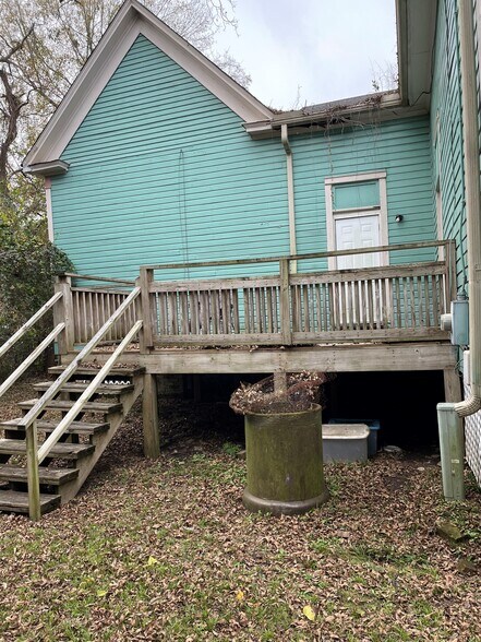 More Photos Of 315 Main Ave, Northport Office Residential For Lease