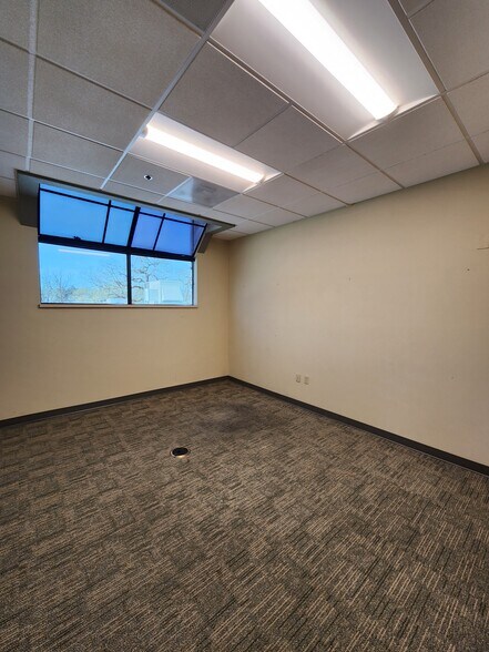 More Photos Of 8505 SW Creekside Pl, Beaverton Office For Lease