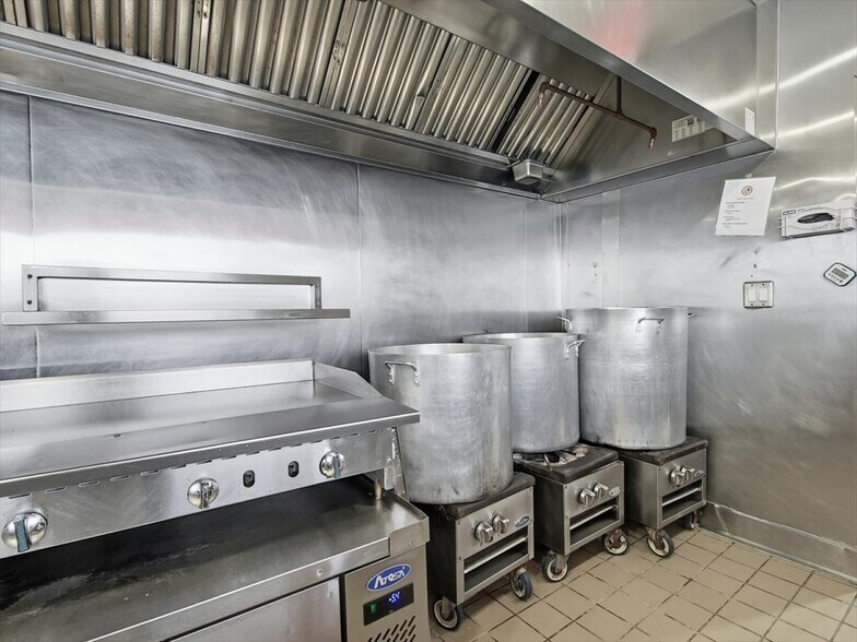 More Photos Of 11919 Garfield Ave, South Gate Restaurant For Sale