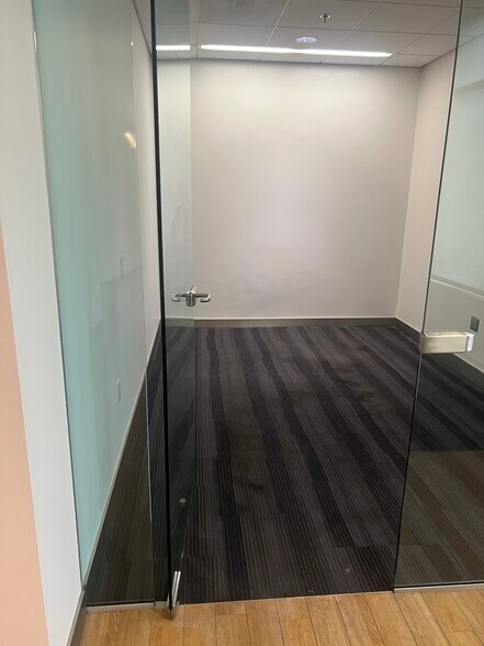 More Photos Of 227 W Valley Blvd, San Gabriel Restaurant For Lease