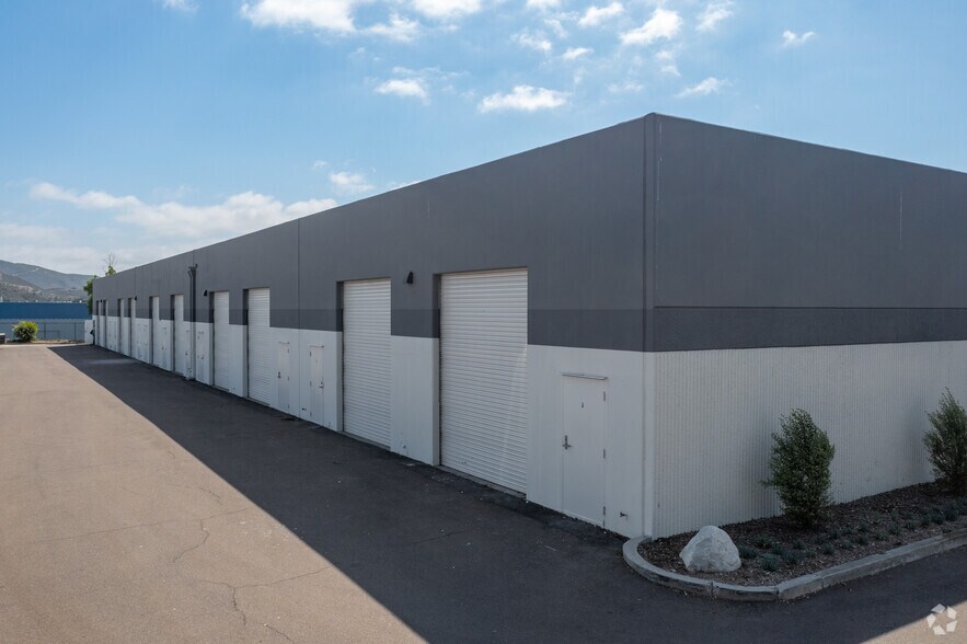 More Photos Of 500 S Andreasen Dr, Escondido Unknown For Lease