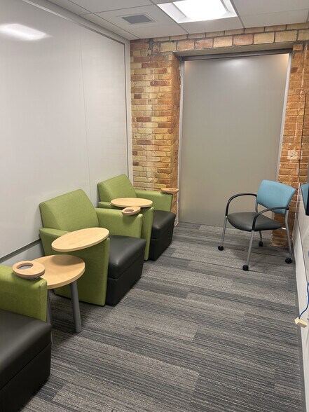 More Photos Of 25 Ottawa Ave SW, Grand Rapids Medical For Lease