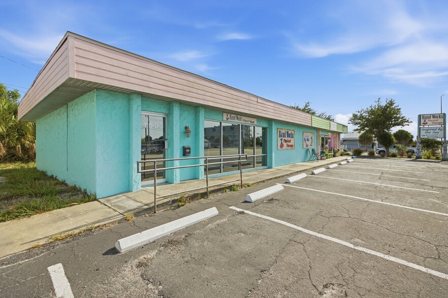 More Photos Of 1503 S McCall Rd, Englewood Freestanding For Sale