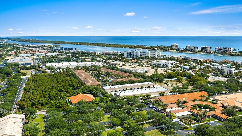 More Photos Of 212 N U.S. Hwy 1, Tequesta Warehouse For Lease