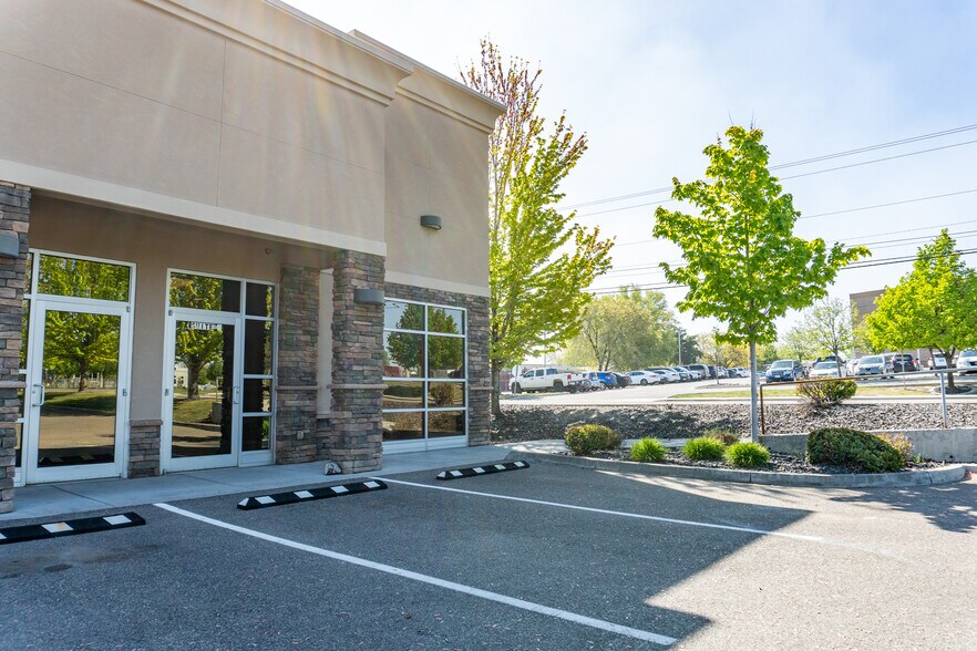 More Photos Of 3208 W 19th Ave, Kennewick Medical For Lease