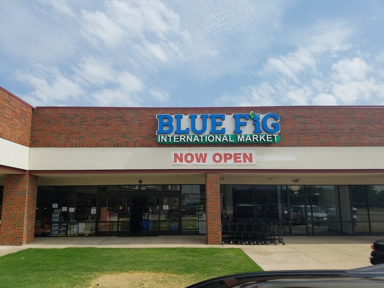 More Photos Of 4101 E Park Blvd, Plano Storefront For Lease