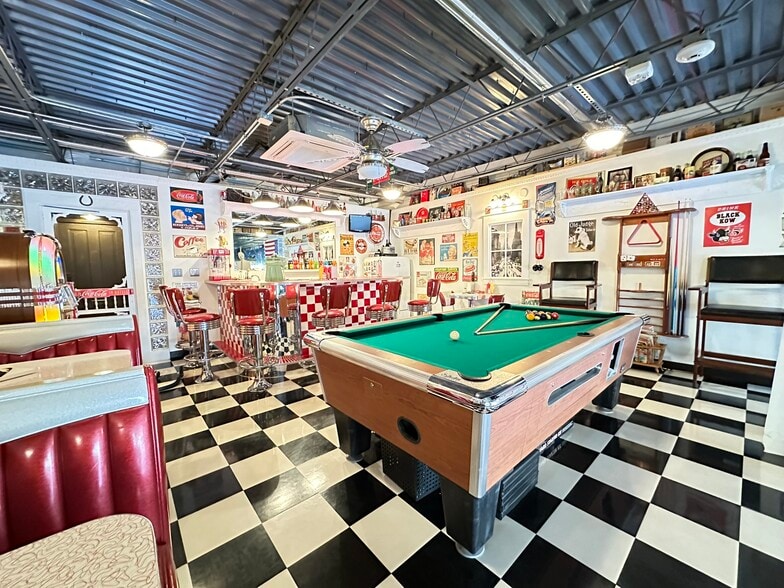 More Photos Of 9181 Commerce Center Cir, Highlands Ranch Self Storage For Sale