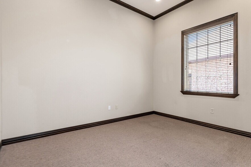 More Photos Of 9300 John Hickman Pky, Frisco Unknown For Lease