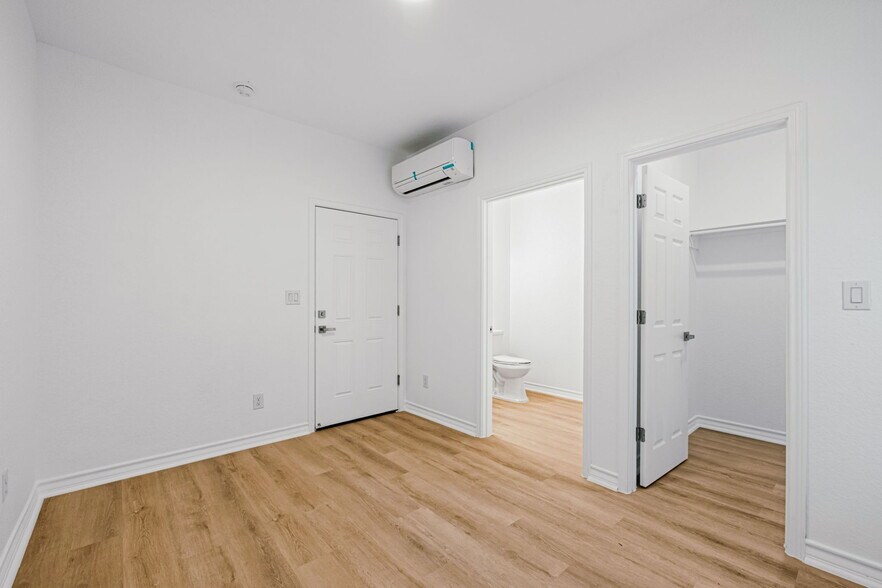 More Photos Of , San Antonio Multifamily For Sale