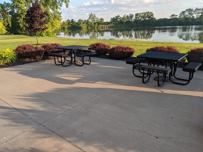 More Photos Of 319 Howard Dr, Sandusky Office For Sale