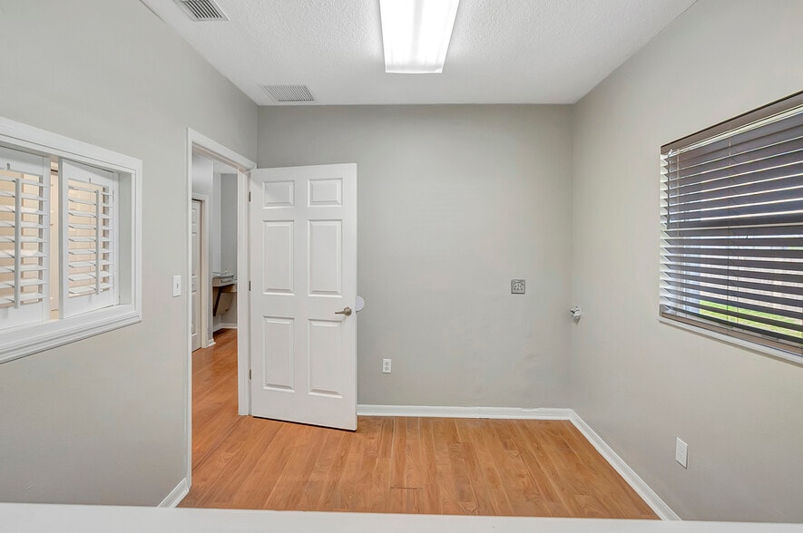 More Photos Of 28953 Wesley Chapel Blvd, Wesley Chapel Office For Lease