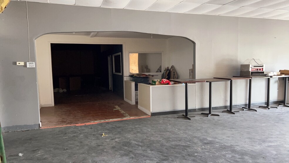 More Photos Of 12373 Scarsdale Blvd, Houston Unknown For Lease