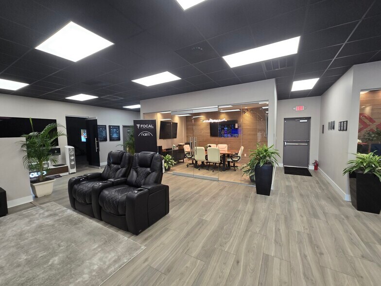 More Photos Of 7212 N Dale Mabry Hwy, Tampa Freestanding For Sale