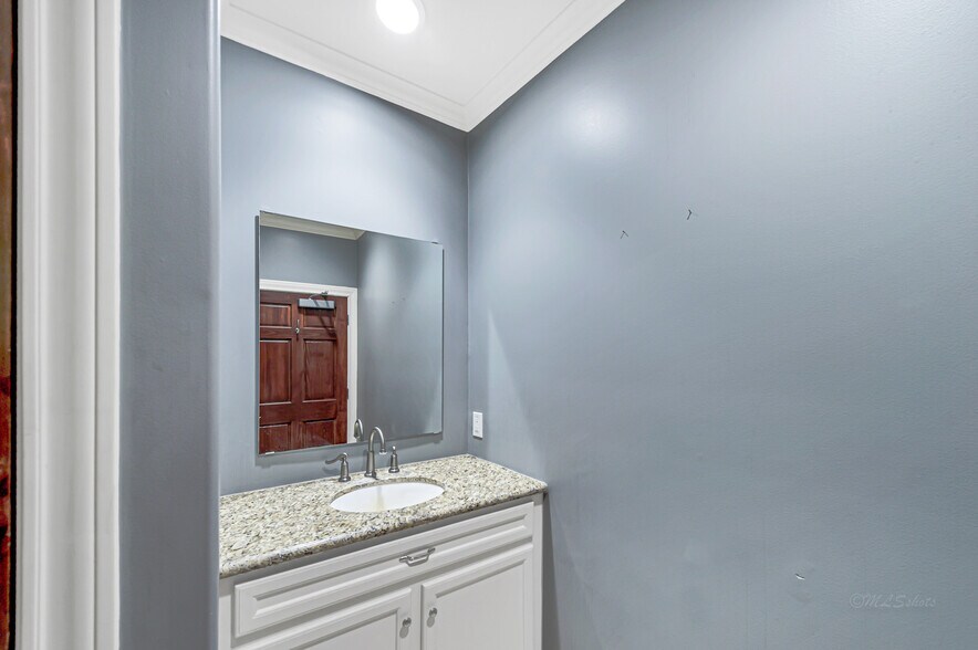 More Photos Of 607 Park Grove Dr, Katy Medical For Lease