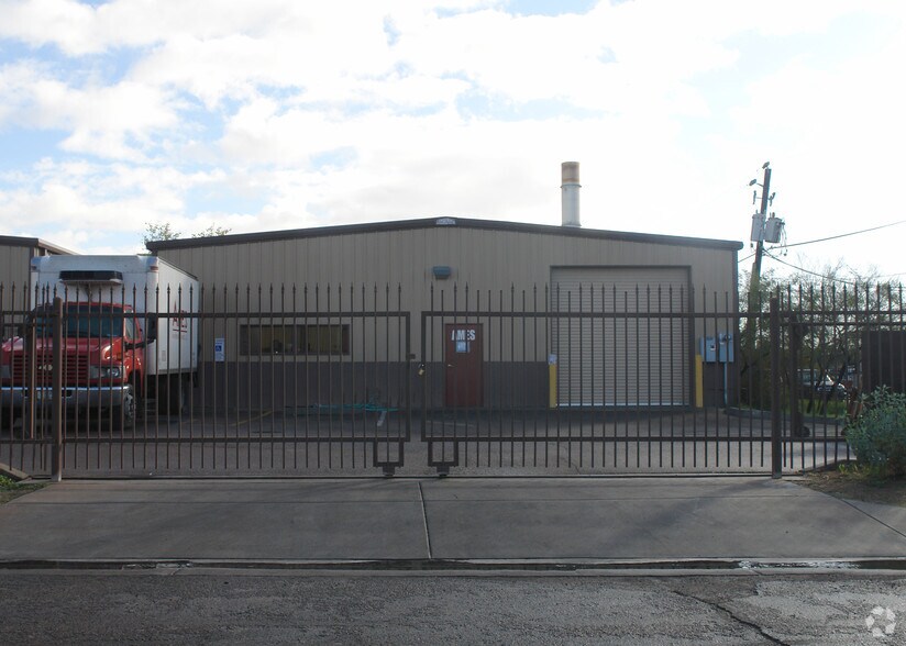More Photos Of 511 S 18th Ave, Phoenix Warehouse For Lease