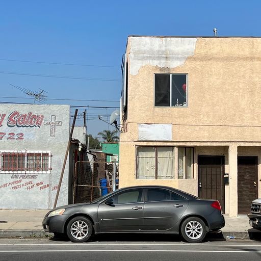 More Photos Of 10007 S San Pedro St, Los Angeles Apartments For Lease