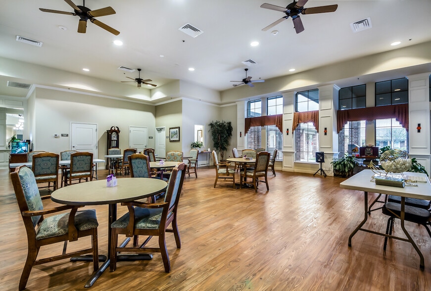 More Photos Of 3450 Wagon Wheel Rd, Garland Assisted Living For Sale
