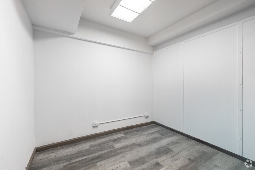 More Photos Of 310 Lexington Ave, New York Apartments For Sale