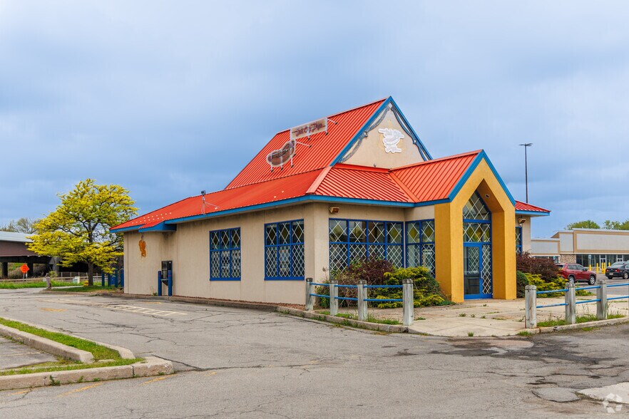 More Photos Of 168-359 Northern Lights Plz, North Syracuse Unknown For Sale