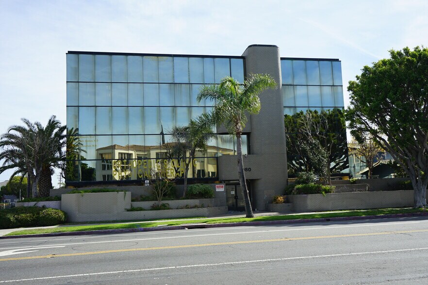 More Photos Of 980 Atlantic Ave, Long Beach Medical For Lease