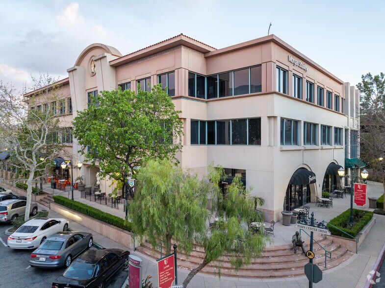 More Photos Of 24300 Town Center Dr, Valencia Office For Lease