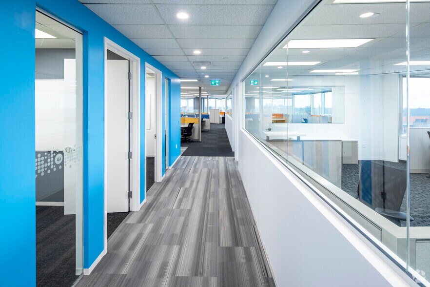 More Photos Of 3250-3300 Bloor St W, Toronto Unknown For Lease