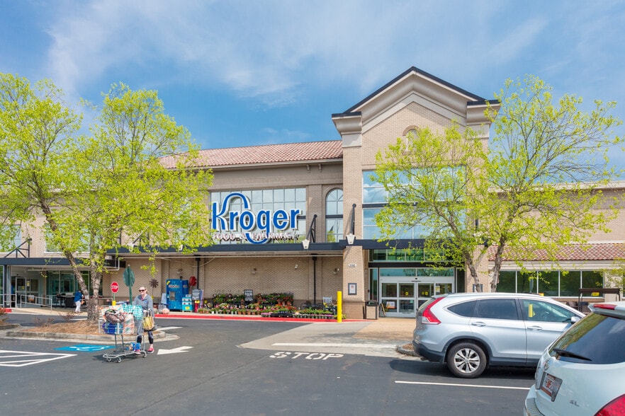 More Photos Of 3162 Johnson Ferry Rd, Marietta Unknown For Lease