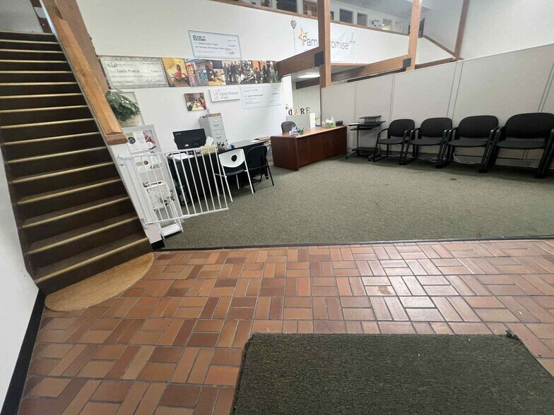 More Photos Of 256 24th St, Ogden Freestanding For Lease