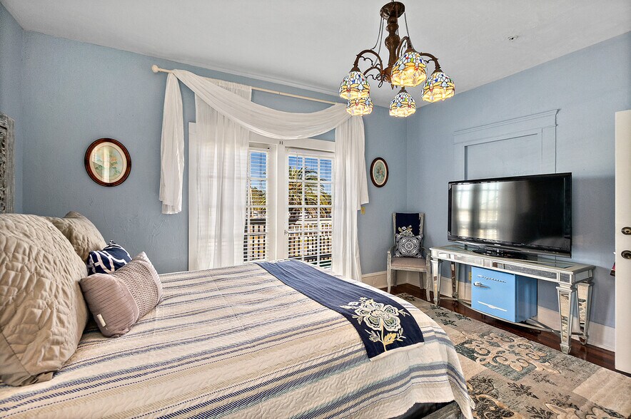 More Photos Of 444 S Beach St, Daytona Beach Hospitality For Sale