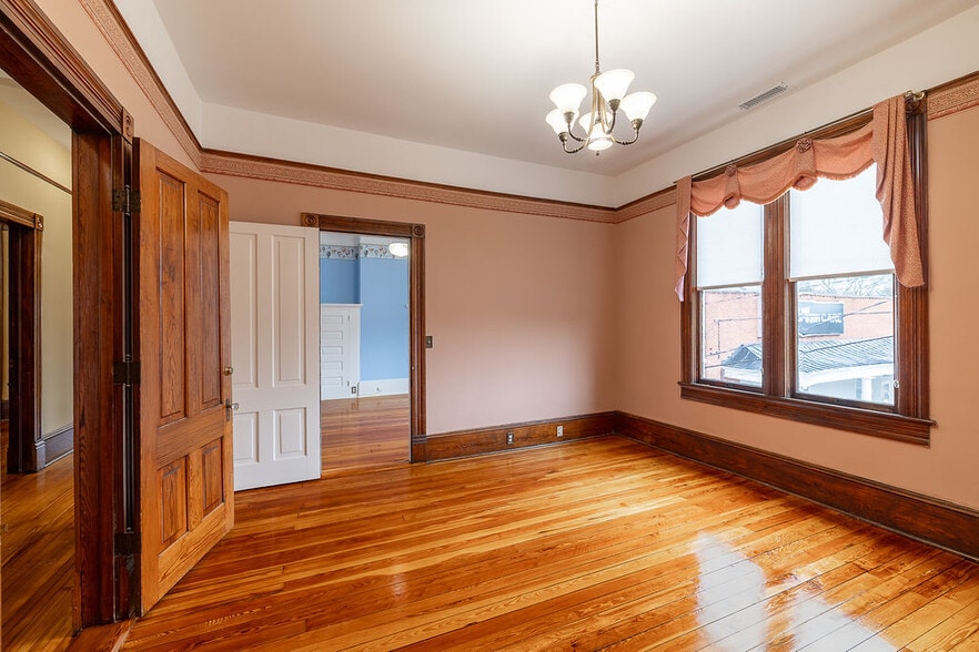 More Photos Of 892 Prince Ave, Athens Medical For Lease