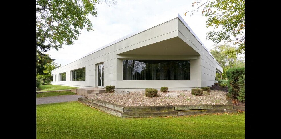 More Photos Of 61 John Muir Dr, Buffalo Unknown For Lease