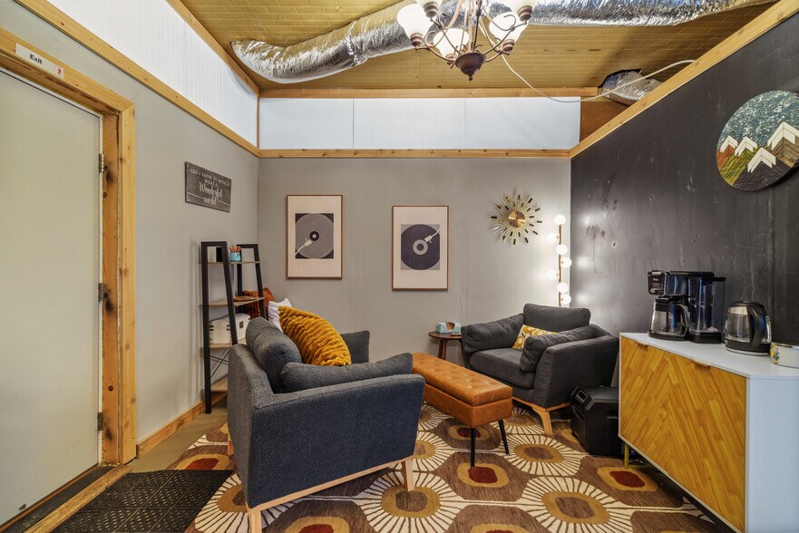 More Photos Of 104 N 3rd St, Kremmling Storefront Retail Residential For Sale