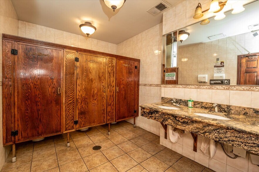 More Photos Of 217-219 Frelinghuysen Ave, Newark General Retail For Sale