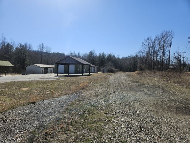 More Photos Of 5 Etowah School Rd, Etowah Warehouse For Sale