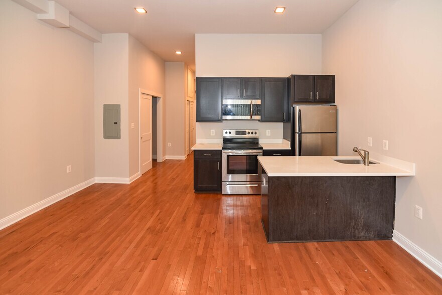 More Photos Of 2-4 E Preston St, Baltimore Apartments For Sale