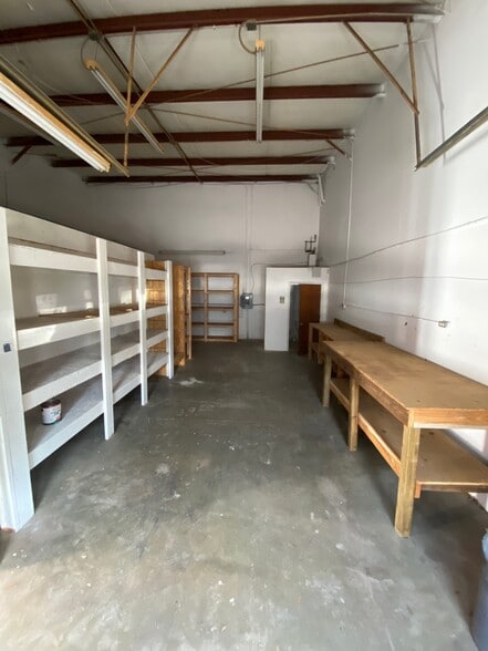 More Photos Of 936 Professional Pl, Chesapeake Warehouse For Lease